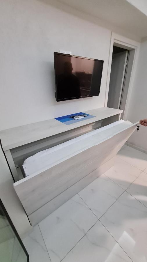 D&B Apartment 3 Paralia Katerinis Exterior photo